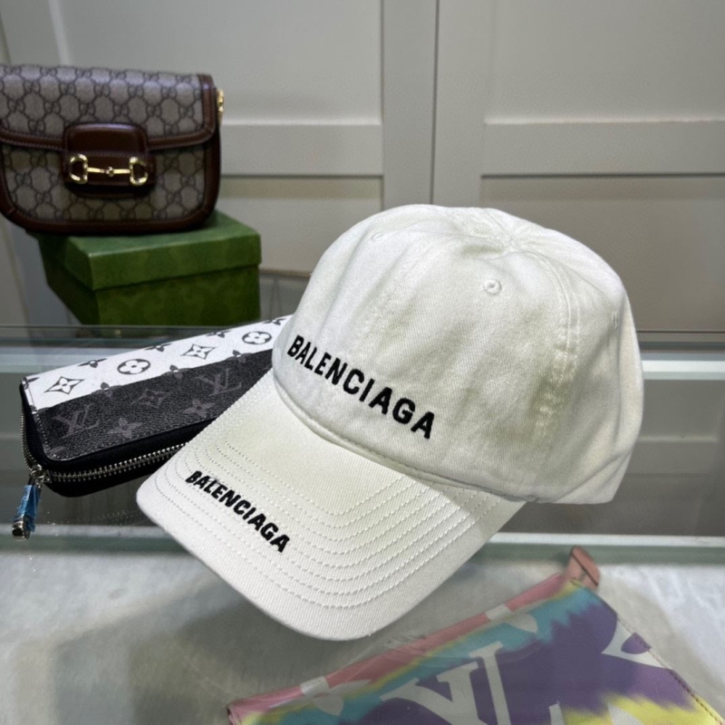 BALENCIAGA